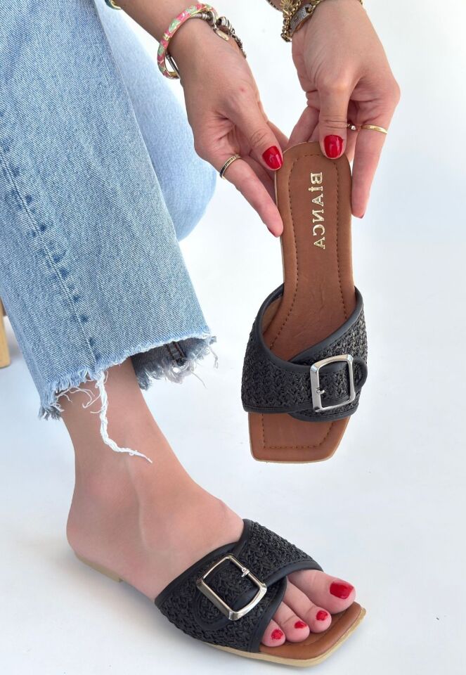 Revin Siyah Cilt Terlik