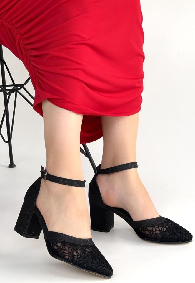 Dmop Siyah Cilt Simli Tül Detaylı Topuklu Ayakkabı