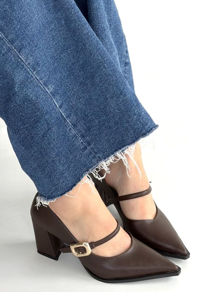 Nıvra Kahverengi Cilt Topuklu Ayakkabı