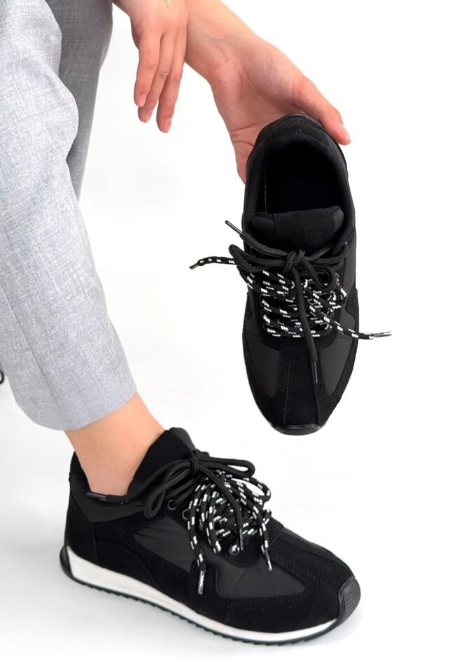 Jeat Siyah Nubuk Bağcıklı Spor Ayakkabı